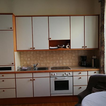 גמונדן Garconniere Im Ehemaligen Hotel Austria מראה חיצוני תמונה