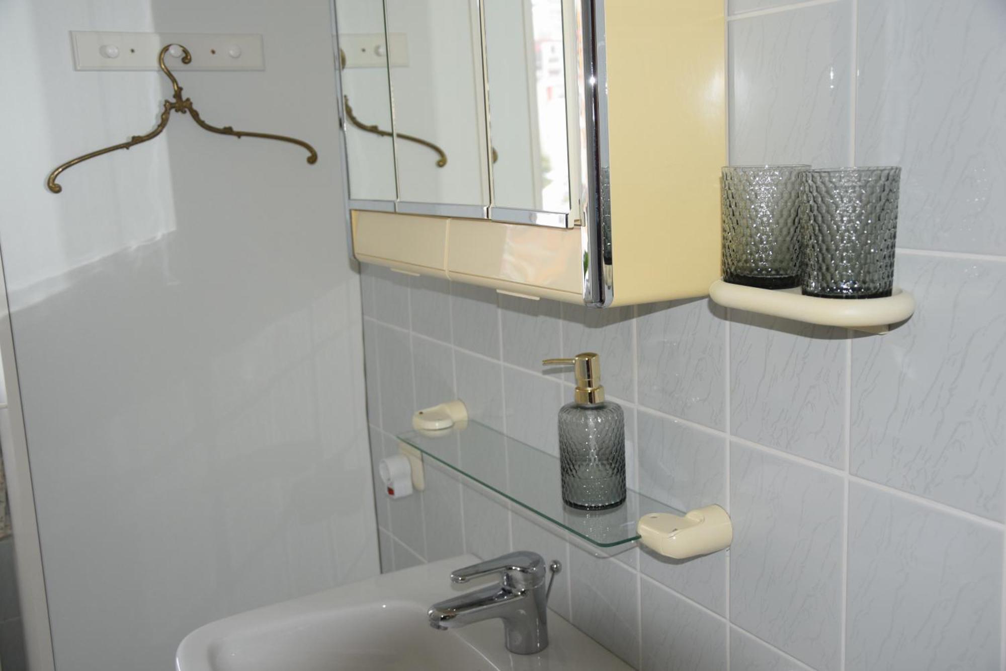 גמונדן Garconniere Im Ehemaligen Hotel Austria מראה חיצוני תמונה